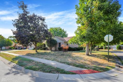 8538 Lockwood Place Indianapolis IN 46217