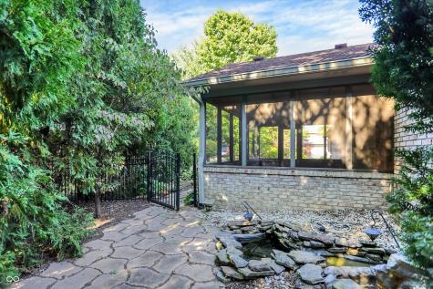 8538 Lockwood Place Indianapolis IN 46217