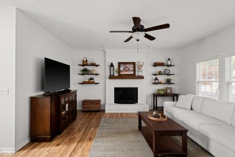 8920 Shelburne Way Zionsville IN 46077