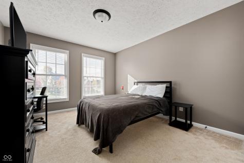 8920 Shelburne Way Zionsville IN 46077