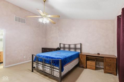 2074 Alysheba Drive Indianapolis IN 46234