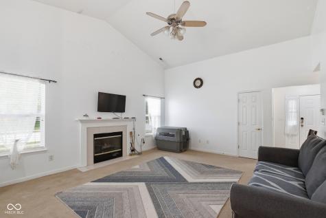 2074 Alysheba Drive Indianapolis IN 46234