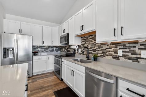6551 Homestead Drive Whitestown IN 46075