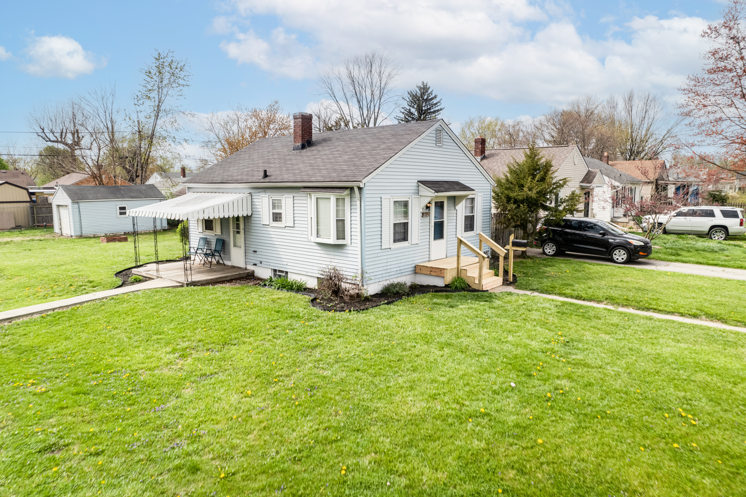 2002 N Dequincy Street Indianapolis IN 46218