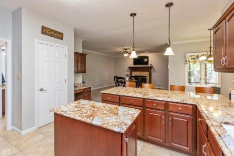 5600 N Red Oak Drive Greenfield IN 46140