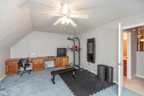 5600 N Red Oak Drive Greenfield IN 46140