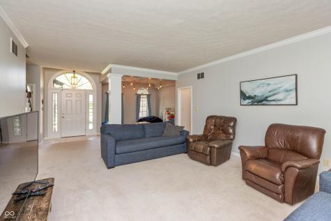 5600 N Red Oak Drive Greenfield IN 46140