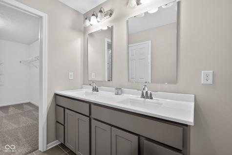 879 Rattlebox Lane Westfield IN 46074