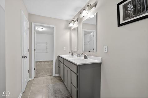 879 Rattlebox Lane Westfield IN 46074