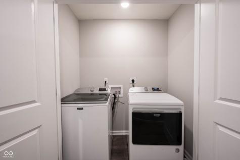 6389 Wasco Drive Whitestown IN 46075