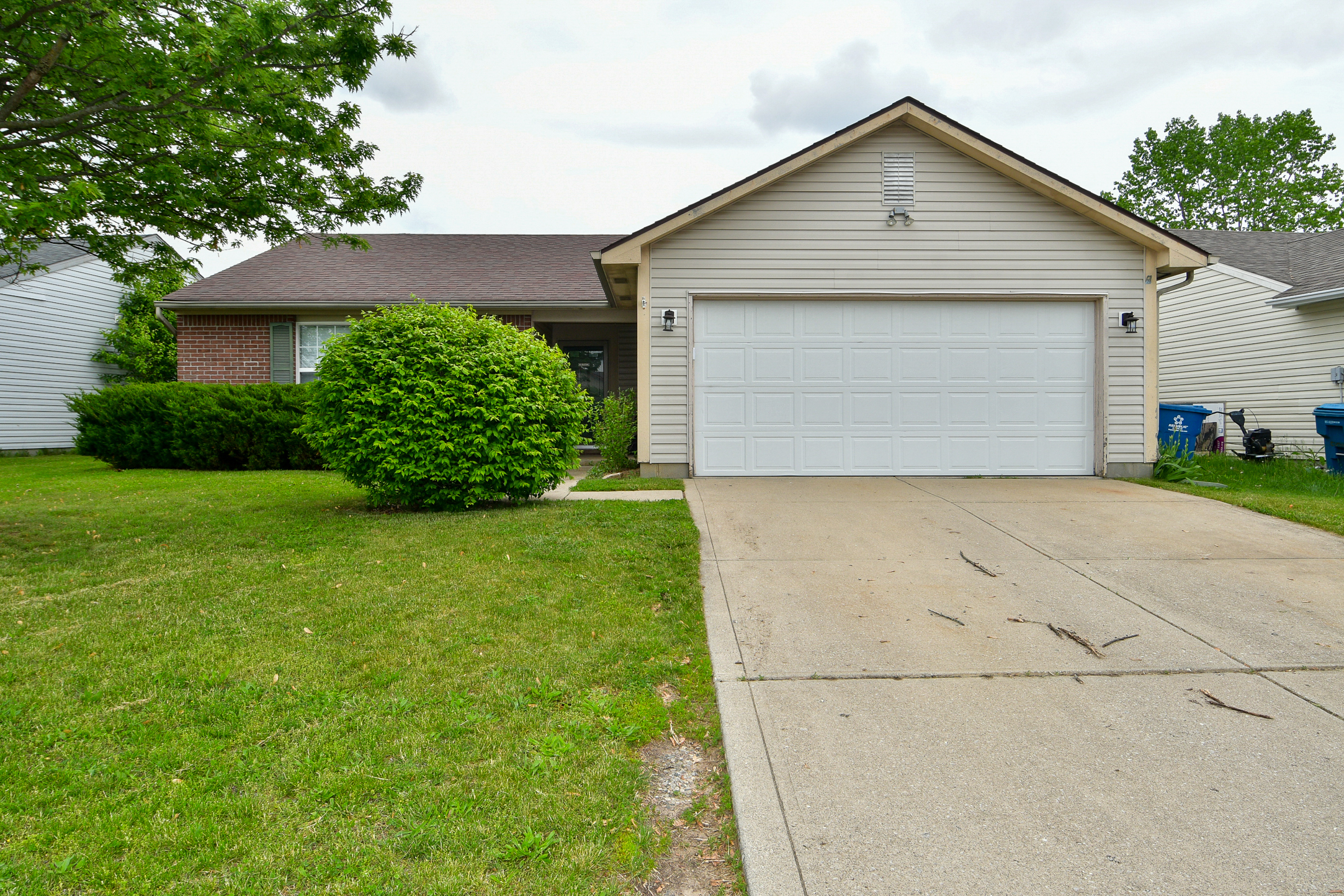 6215 Longmeadow Drive Indianapolis IN 46221
