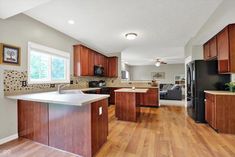 3740 Weather Stone Crossing Zionsville IN 46077