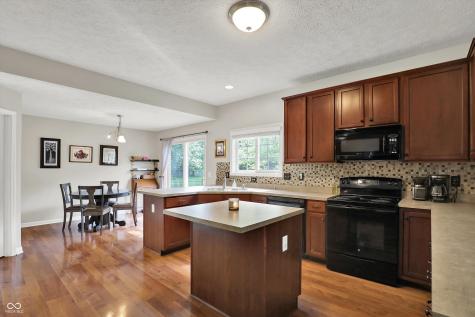3740 Weather Stone Crossing Zionsville IN 46077