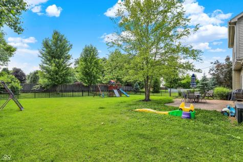 3740 Weather Stone Crossing Zionsville IN 46077