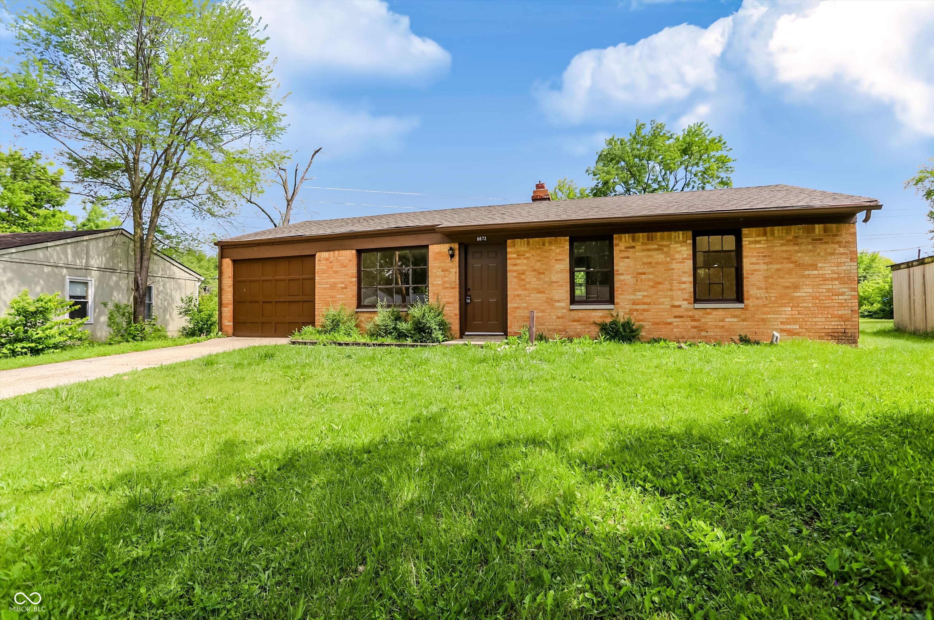 6672 E 43rd Place Indianapolis IN 46226