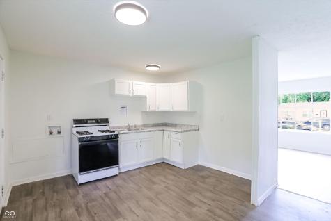 6672 E 43rd Place Indianapolis IN 46226