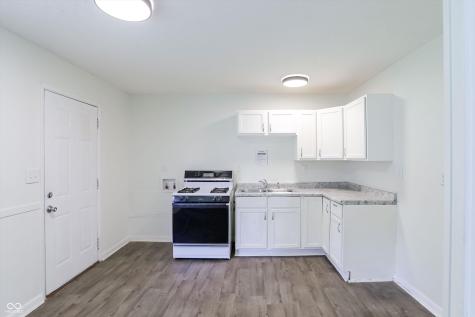 6672 E 43rd Place Indianapolis IN 46226