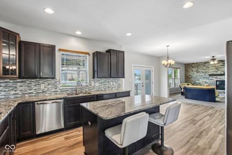 1628 Ballyganner Drive Avon IN 46123