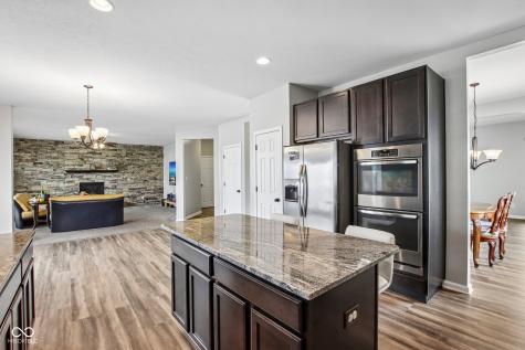1628 Ballyganner Drive Avon IN 46123
