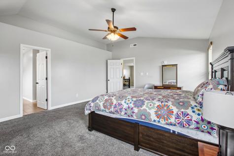 1628 Ballyganner Drive Avon IN 46123