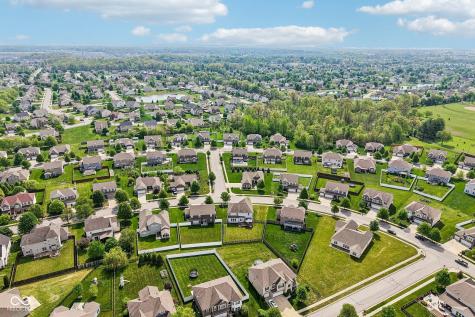 1628 Ballyganner Drive Avon IN 46123
