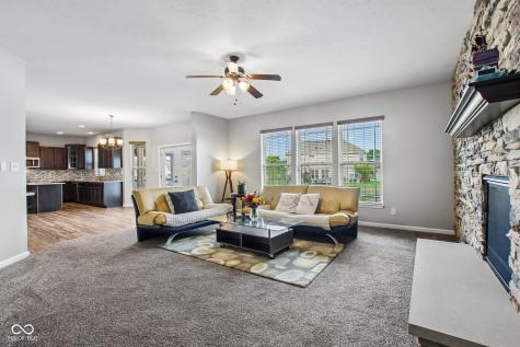 1628 Ballyganner Drive Avon IN 46123