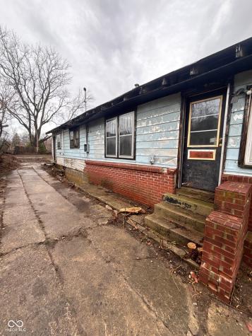 1528 W 20th Street Anderson IN 46016