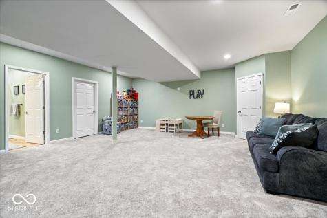 8594 Verbena Road Zionsville IN 46077