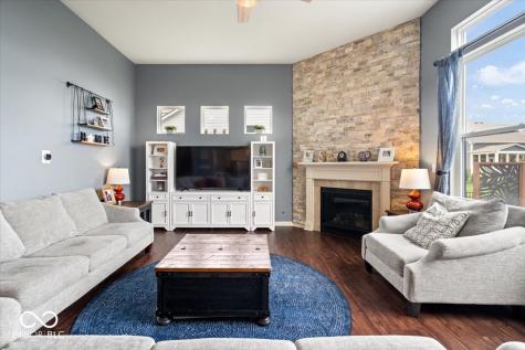 8594 Verbena Road Zionsville IN 46077