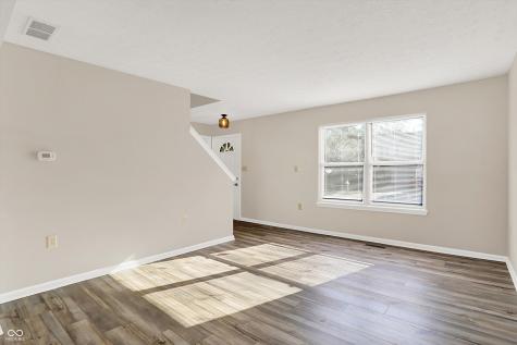7754 Evian Drive Indianapolis IN 46236