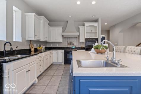 9399 Irishmans Run Lane Zionsville IN 46077