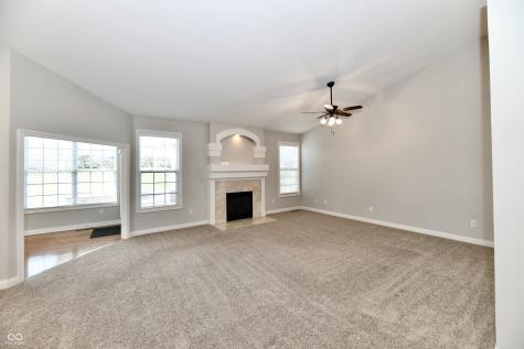 15462 Mission Hills Drive Carmel IN 46033