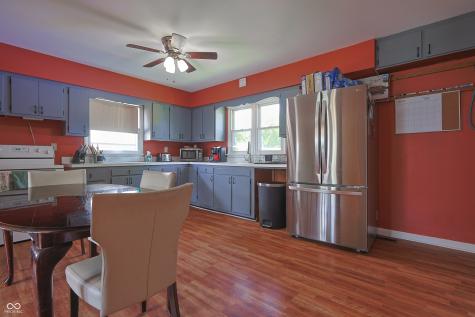 1014 Washington Street Hope IN 47246