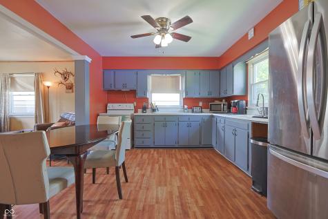 1014 Washington Street Hope IN 47246