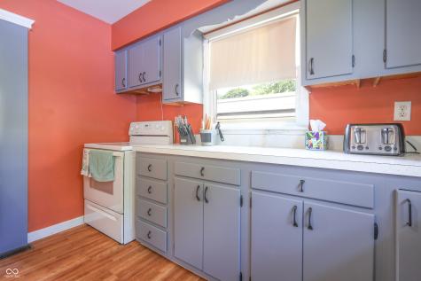 1014 Washington Street Hope IN 47246