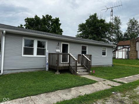 1014 Washington Street Hope IN 47246