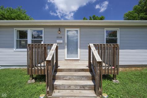 1014 Washington Street Hope IN 47246