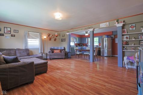 1014 Washington Street Hope IN 47246