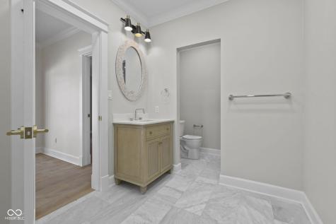 10707 Club Chase Fishers IN 46037