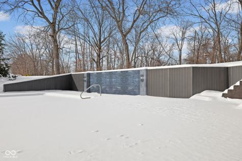 10707 Club Chase Fishers IN 46037