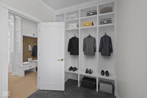 10707 Club Chase Fishers IN 46037