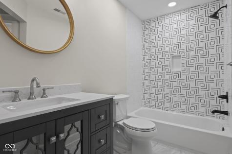 10707 Club Chase Fishers IN 46037