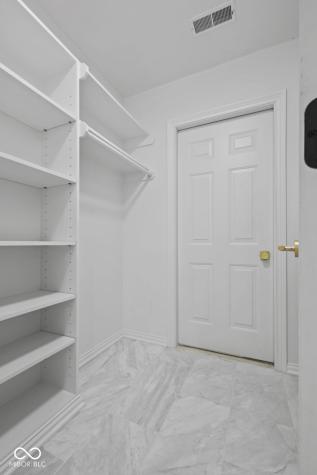 10707 Club Chase Fishers IN 46037