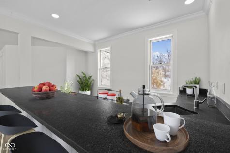 10707 Club Chase Fishers IN 46037