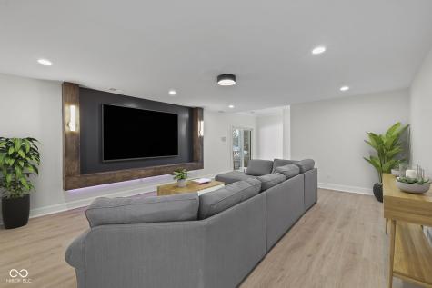 10707 Club Chase Fishers IN 46037