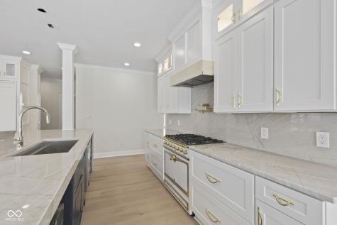 10707 Club Chase Fishers IN 46037