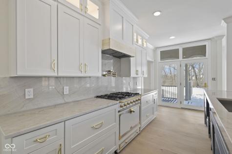 10707 Club Chase Fishers IN 46037