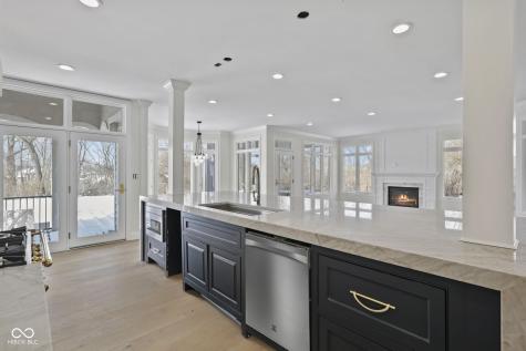 10707 Club Chase Fishers IN 46037