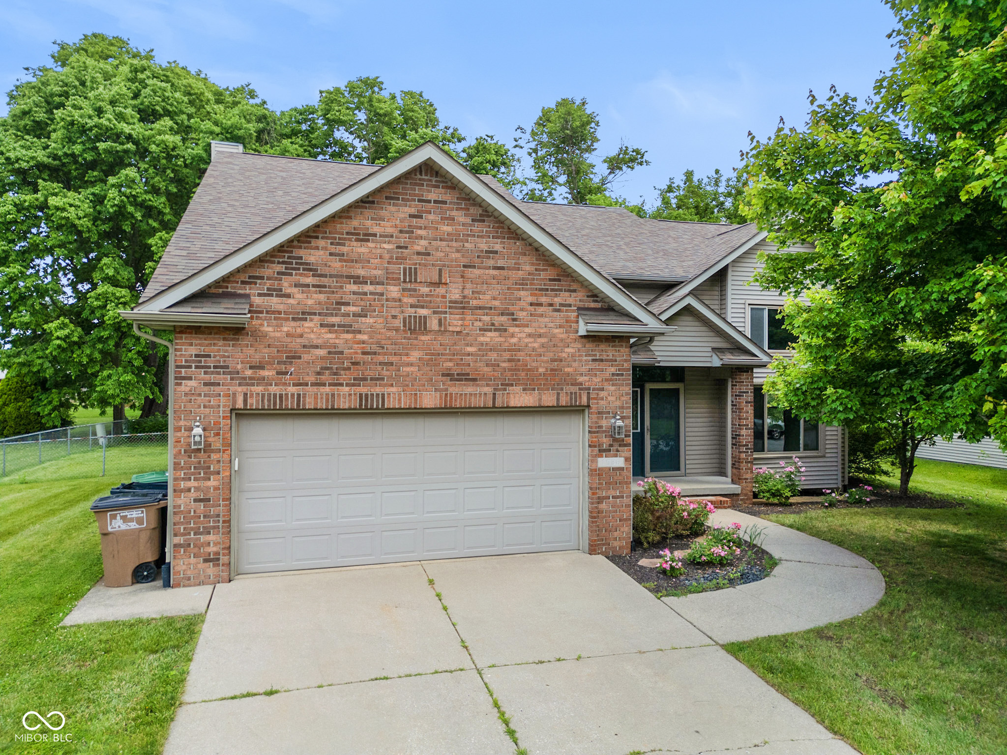 1936 Broadmoor Lane Columbus IN 47203