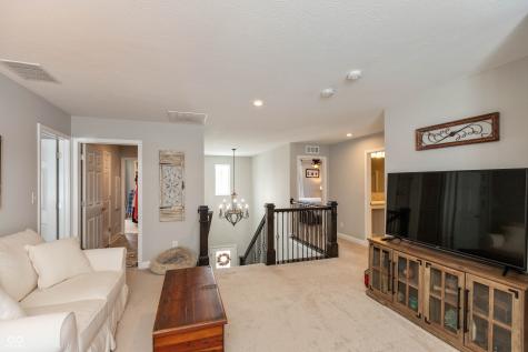 2621 Creek Bank Drive Columbus IN 47201